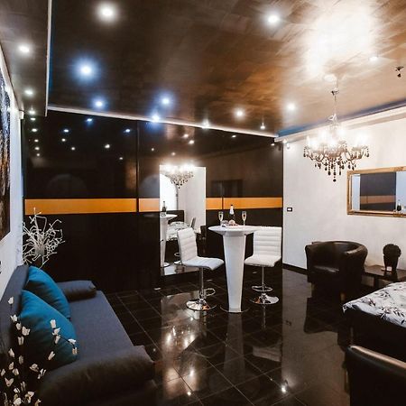 Time Room Apartment ลูบลิยานา ภายนอก รูปภาพ