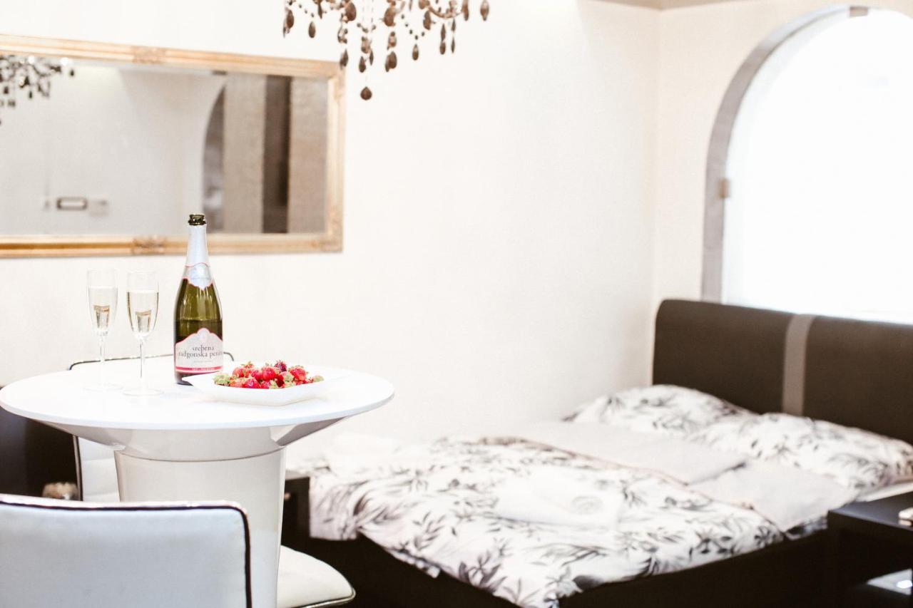 Time Room Apartment ลูบลิยานา ภายนอก รูปภาพ